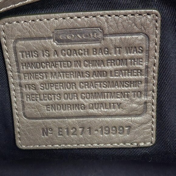 Coach Legacy Leather American Icon XL #19997 - Picture 10 of 16